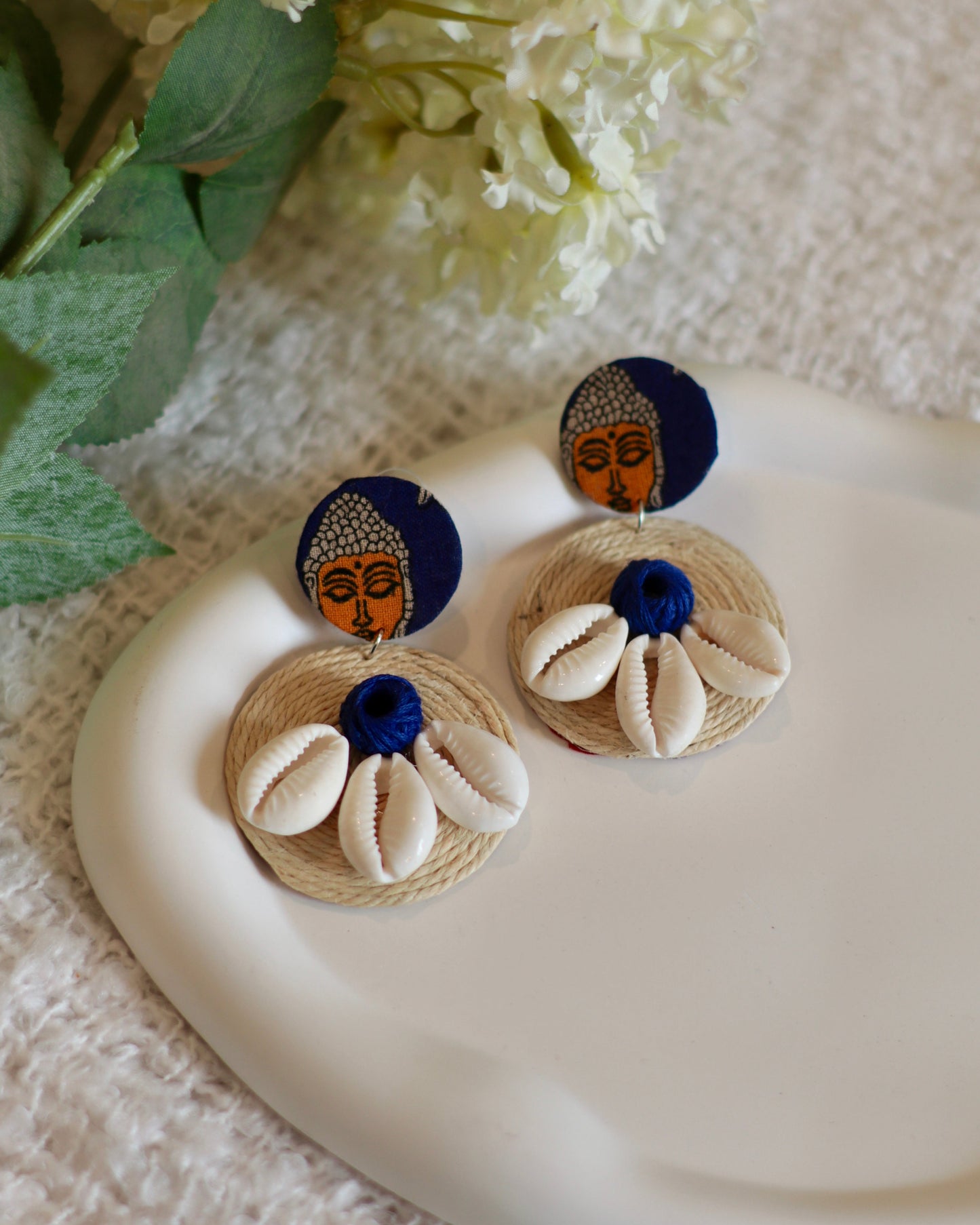 Bohemian Cowrie Shell Earrings - Handcrafted Jute Design