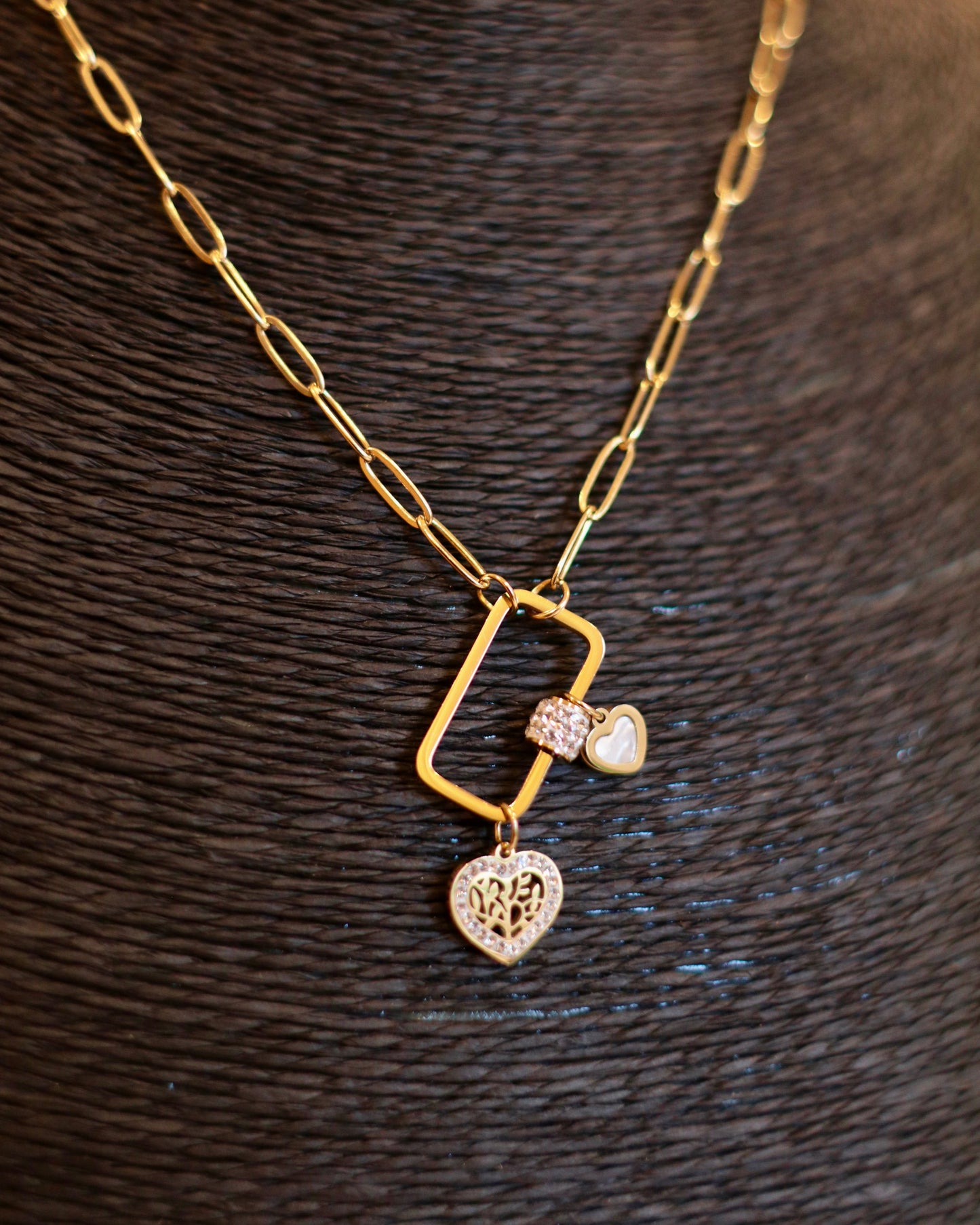Chic Geometric Charm Necklace with Rhinestone Heart