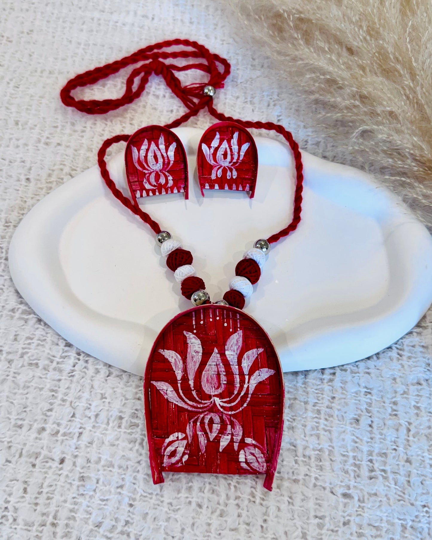 Hand-Painted Traditional Kulo Necklace and Earrings Set