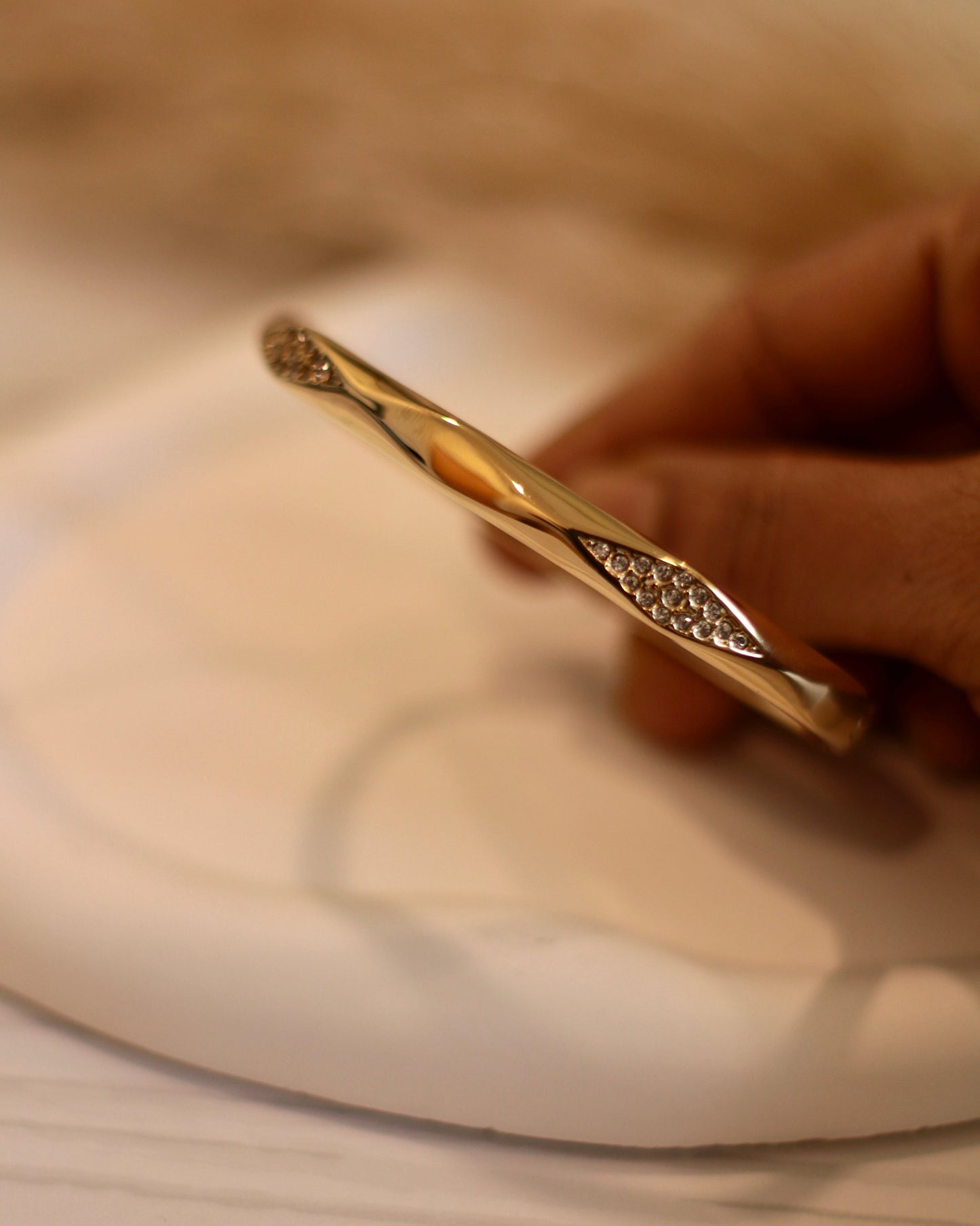 Minimalist Anti-Tarnish Waterproof Elegant Bangle