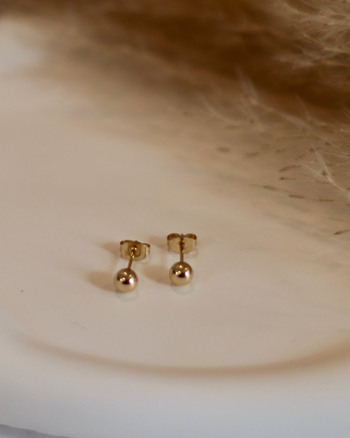 Modern Gold-Plated Shell & Pearl Studs - Set of 3