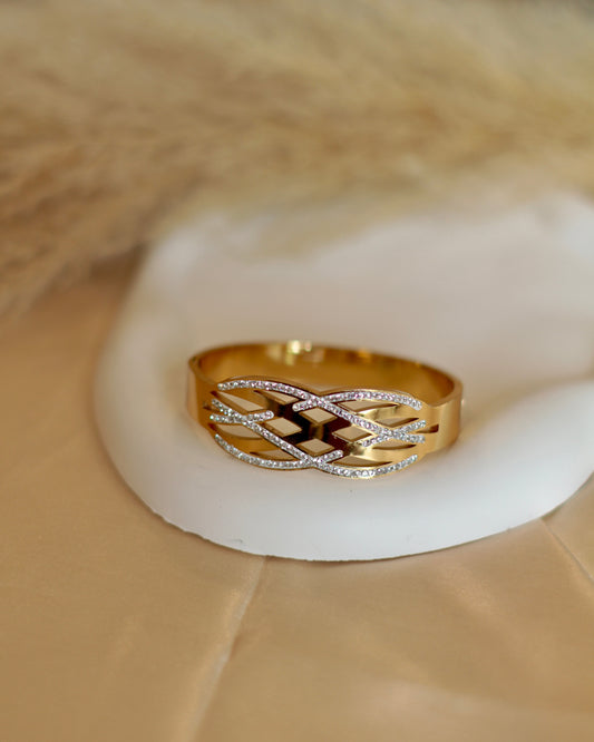 Beautiful Gold-Plated White Stone Detailing Bracelet