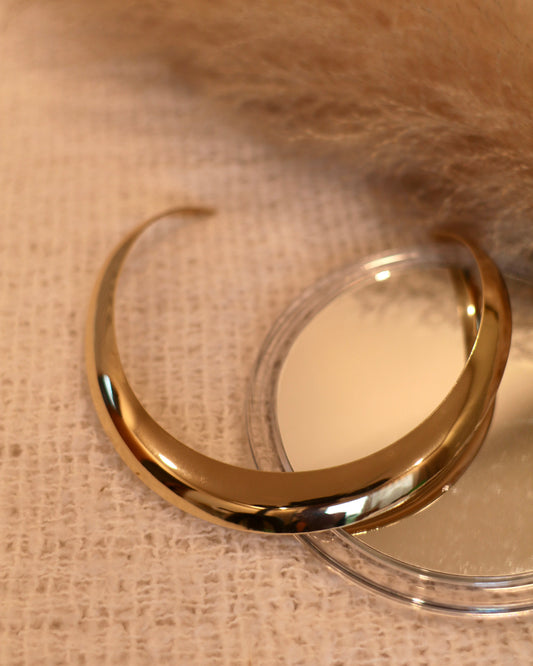 Bold Gold Cuff Choker Necklace