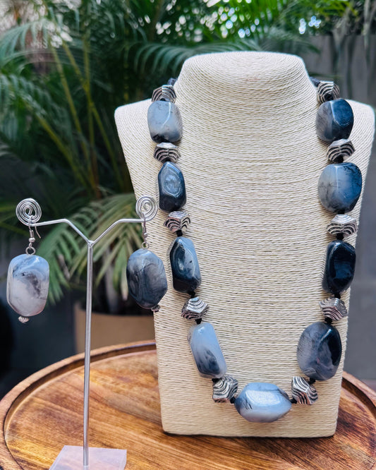 Chunky Gray Agate Bead Necklace with Matching Earrings