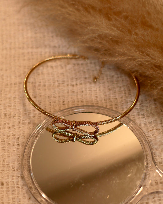 Minimalist Bow Pendant Gold Plated Necklace - Hasli Style