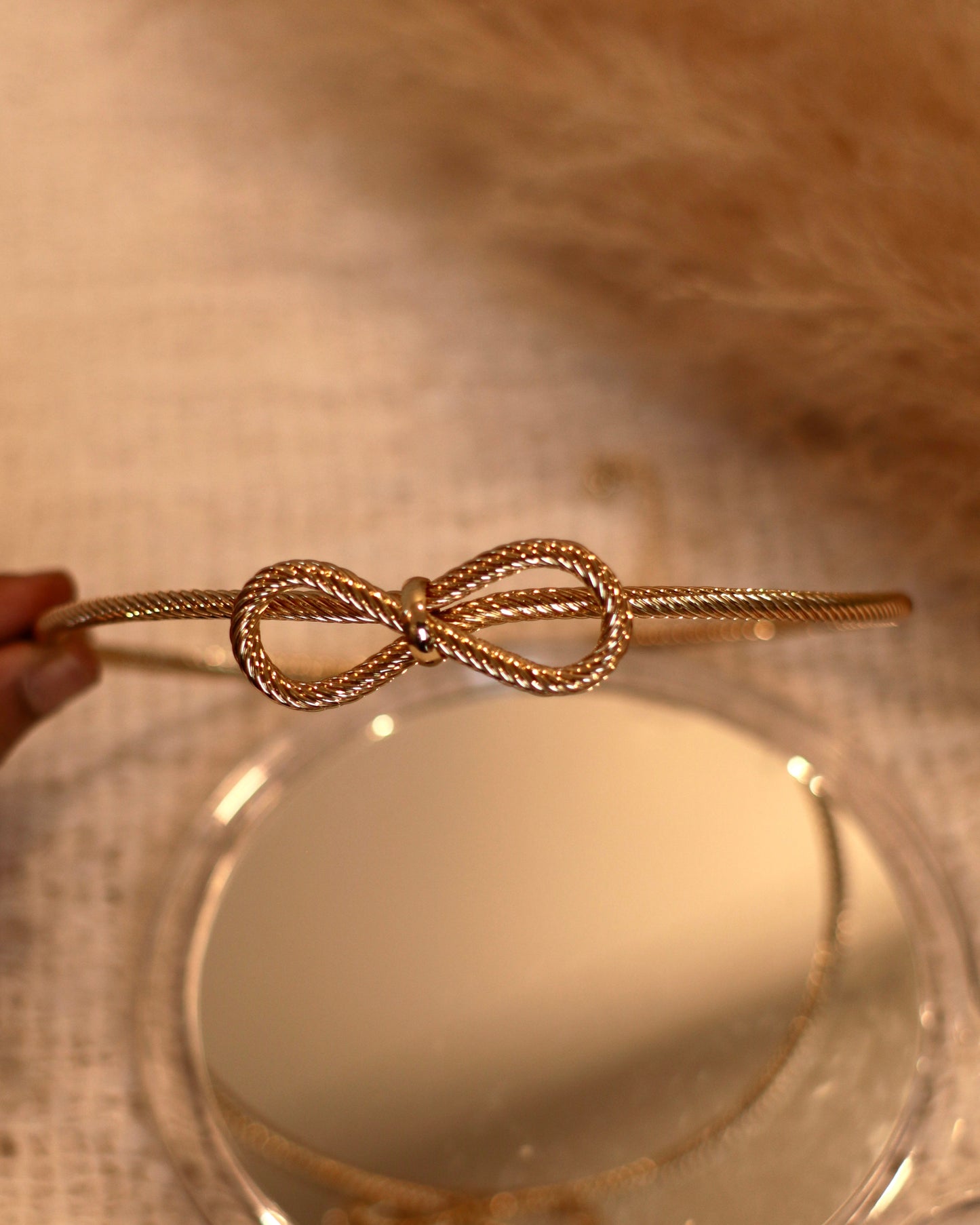 Minimalist Bow Pendant Gold Plated Necklace - Hasli Style