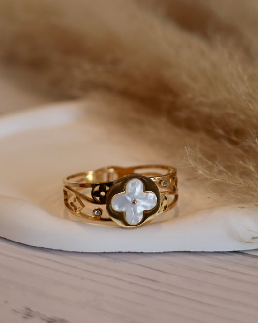 Stylish Anti-Tarnish Clover Leaf Irish Design Bracelet